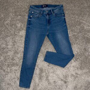 GAP Skinny Blue Jeans – Size 6